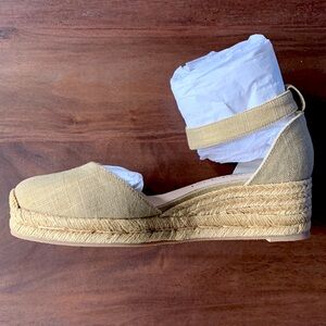 Jack Rogers Palmer MIidi Wedge